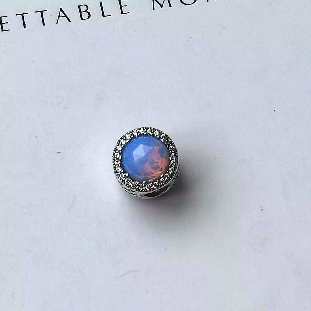 Pandora Radiant Hearts Opalescent Pink Crystal Button Charm